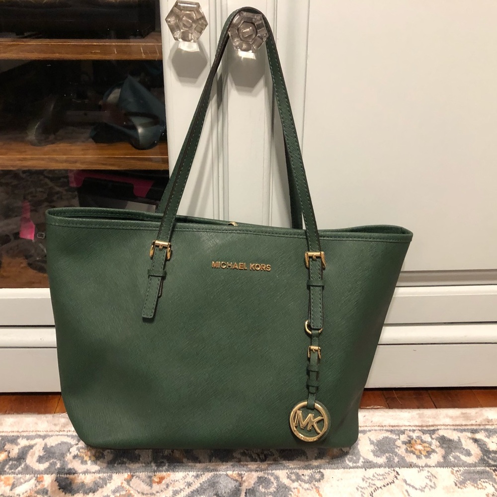 Michael Kors Jet Setter Bag Moss Green